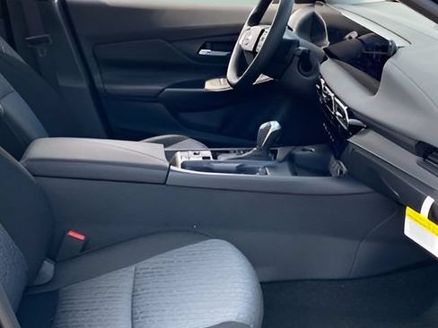 New 2026 Nissan Sentra SV w/ Floor Mat Package FWD image 26