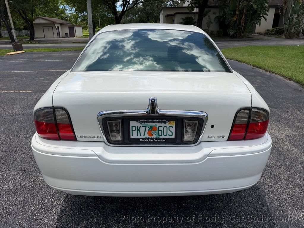 Used 2004 Lincoln LS RWD image 6