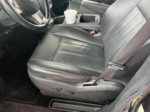 Used 2019 Dodge Grand Caravan GT FWD image 23