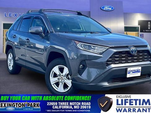 Used 2021 Toyota RAV4 XLE w/ Convenience Package AWD/4WD image 1