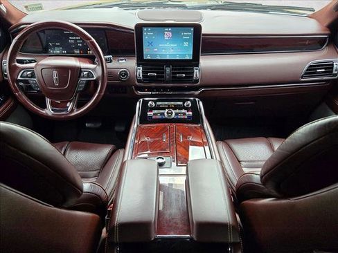 Used 2021 Lincoln Navigator L Black Label AWD/4WD image 13