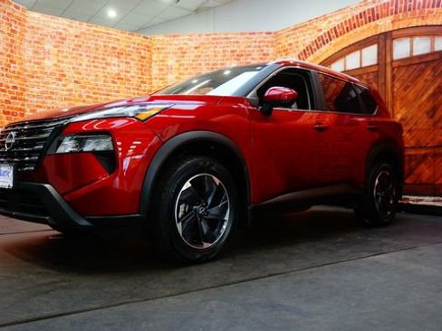 Certified 2024 Nissan Rogue SV w/ SV Premium Package AWD/4WD image 3