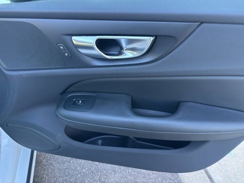 Certified 2024 Volvo S60 B5 Core image 16
