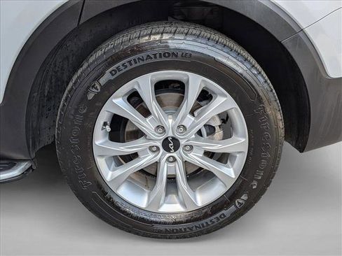 Used 2022 Kia Telluride LX AWD/4WD image 24