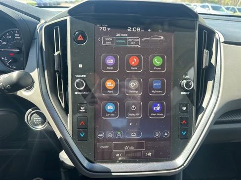 Used 2025 Subaru Crosstrek 2.5i Limited AWD/4WD image 17