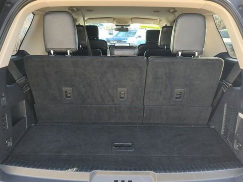 Used 2024 Ford Expedition XLT image 13