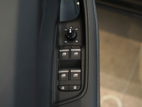 New 2025 Audi Q8 Premium Plus image 31