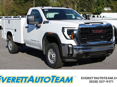 New 2024 GMC Sierra 2500 Pro image 1