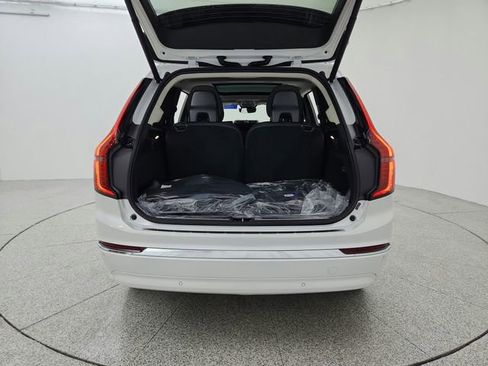 New 2026 Volvo XC90 B5 Plus w/ Protection Package image 15