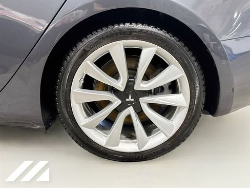 Used 2018 Tesla Model 3 Long Range AWD/4WD image 31