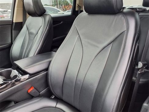 Certified 2023 Lincoln Nautilus Reserve w/ Cargo Utility Package image 6