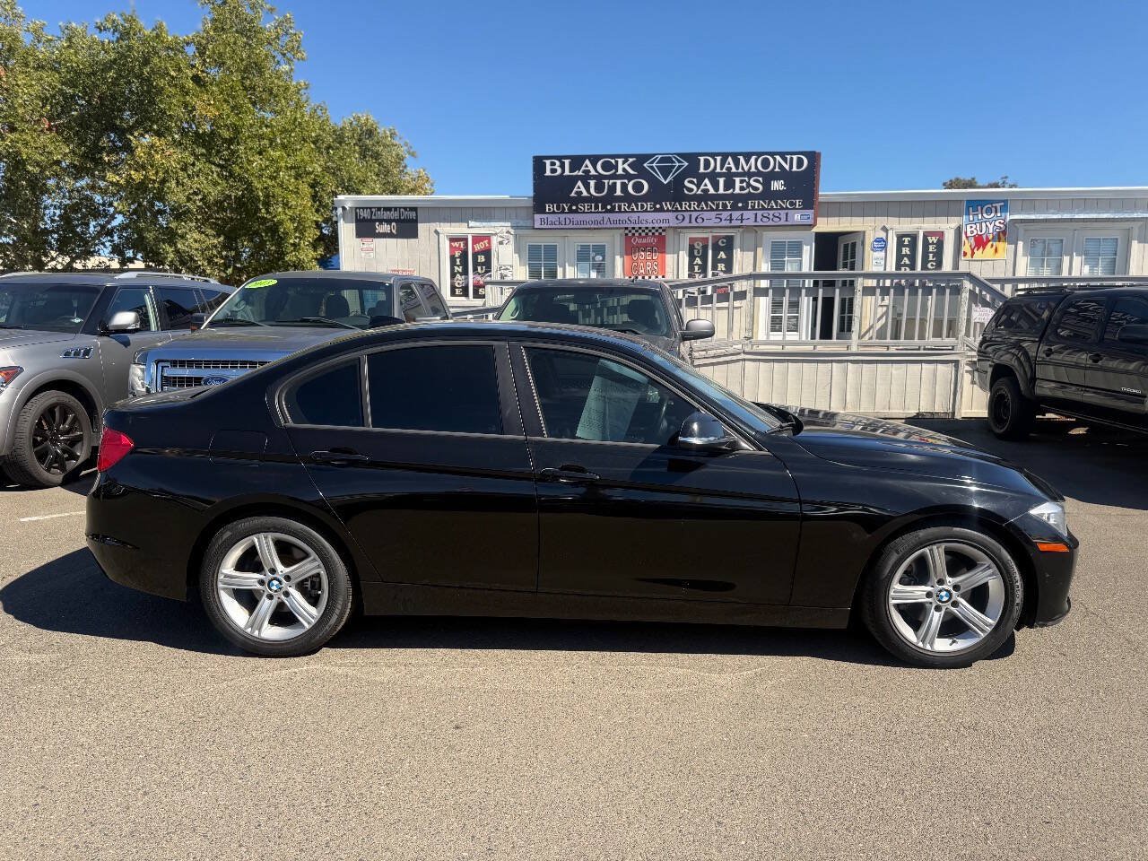 Used 2013 BMW 320i Sedan RWD image 7