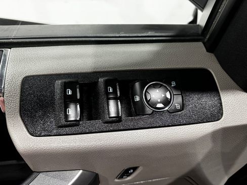 Used 2021 Ford F250 XLT w/ FX4 Off-Road Package image 18