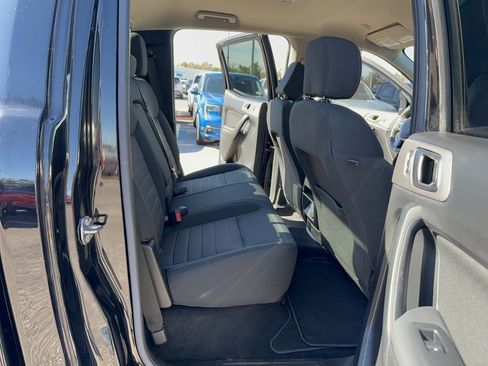 Certified 2019 Ford Ranger XLT w/ Black Appearance Package image 15