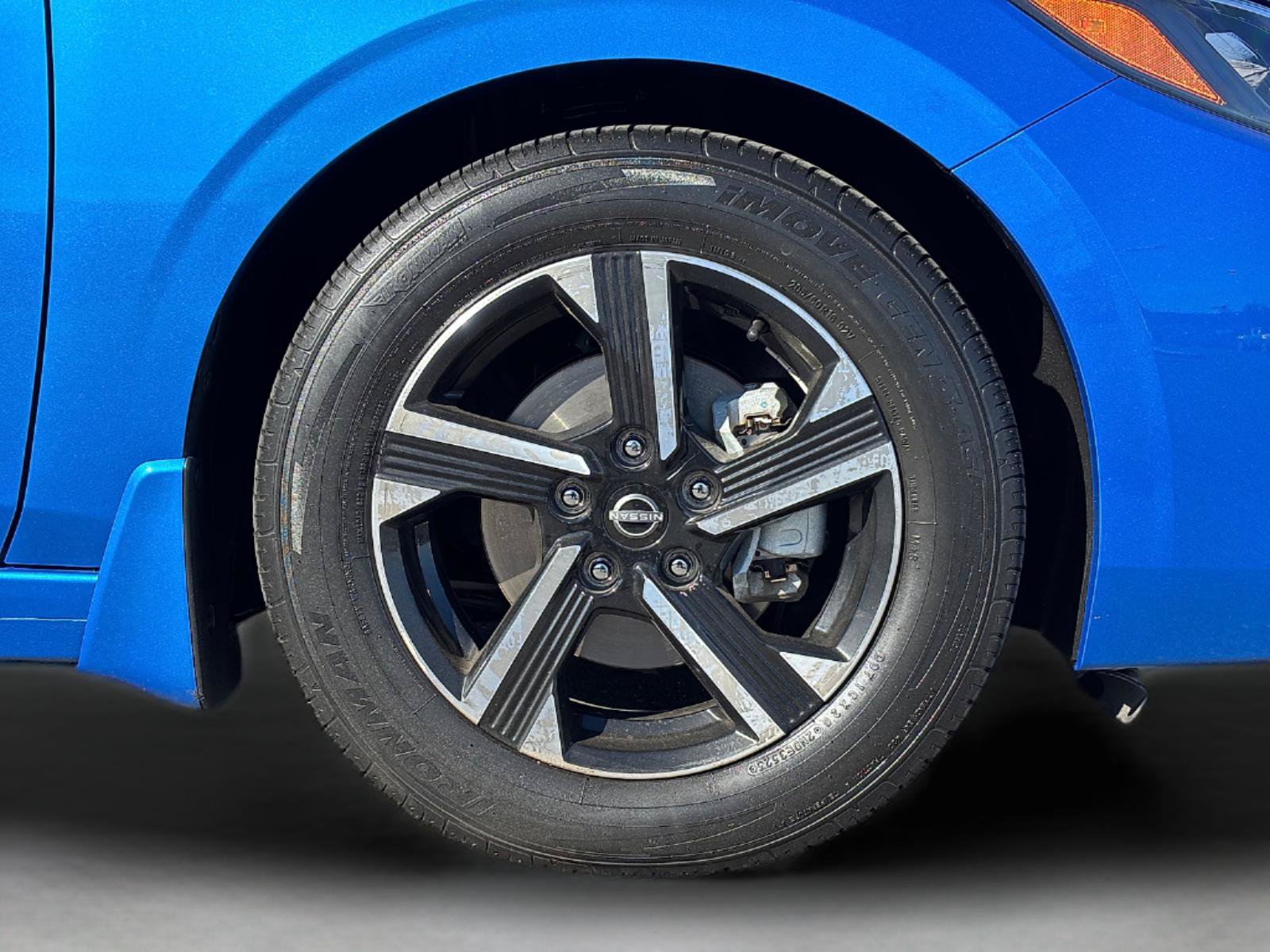 Used 2025 Nissan Sentra SV FWD image 11