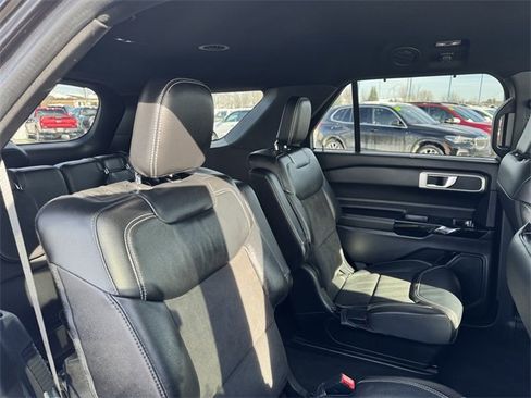 Certified 2022 Ford Explorer ST image 14