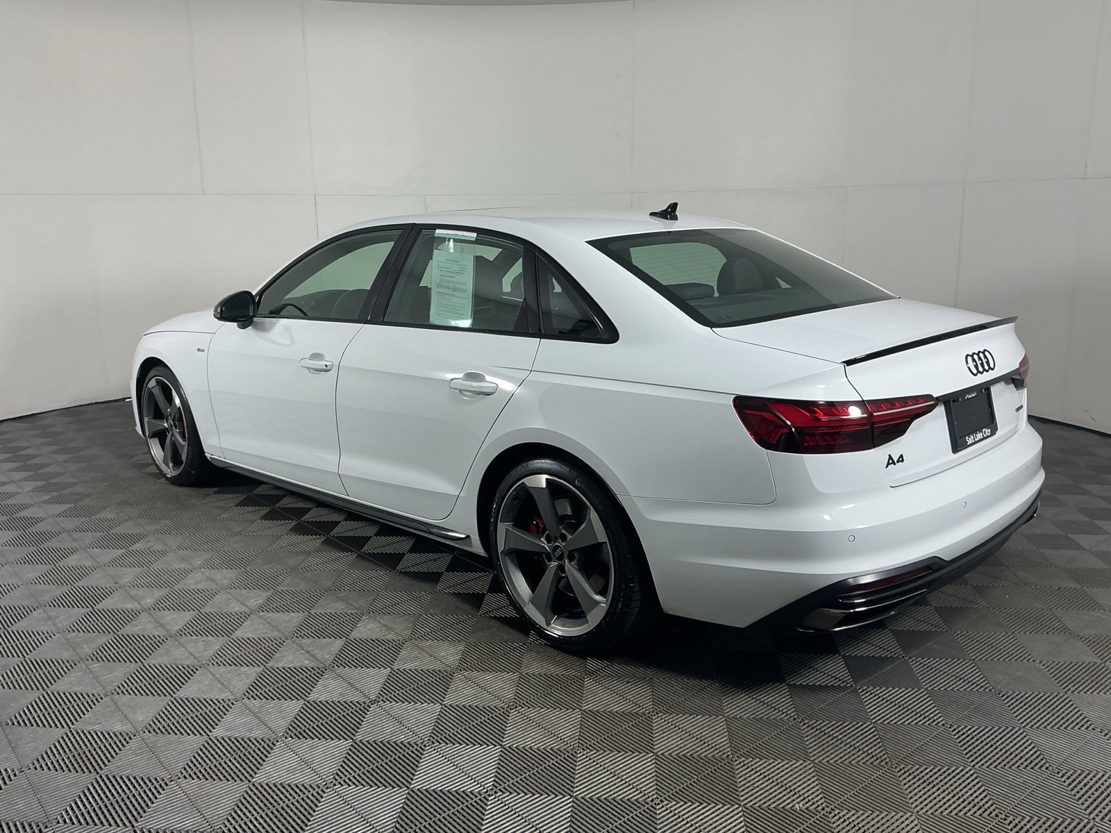 Used 2023 Audi A4 2.0T Premium Plus w/ Premium Plus Package AWD/4WD image 6