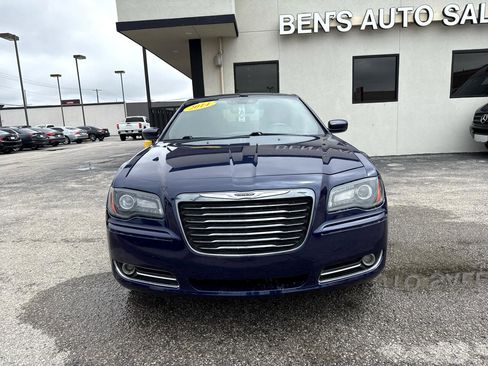 Used 2014 Chrysler 300 S image 3