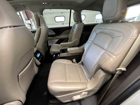 Used 2020 Lincoln Aviator Reserve w/ Equipment Group 202A AWD/4WD image 25