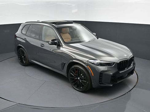 New 2026 BMW X5 M60i AWD/4WD image 1
