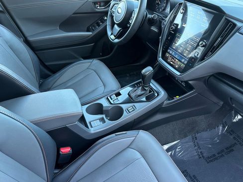 Certified 2025 Subaru Crosstrek 2.5i Limited w/ Crosstrek Mirror Package image 19