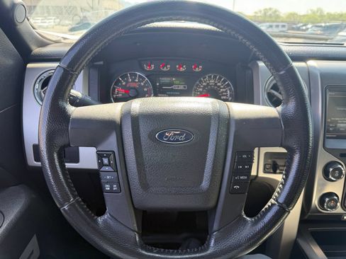 Used 2014 Ford F150 FX4 w/ Equipment Group 402A Luxury AWD/4WD image 18