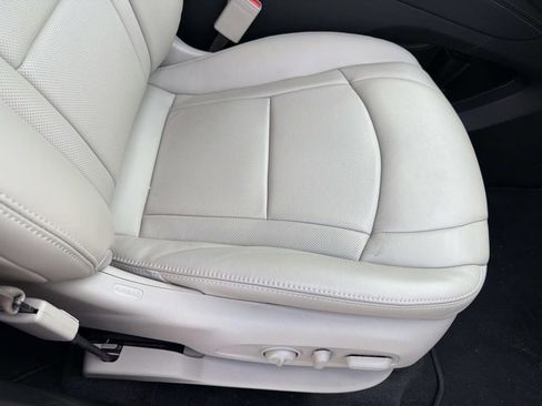 Used 2021 Buick Enclave Essence w/ Sound and Sites Package FWD image 19