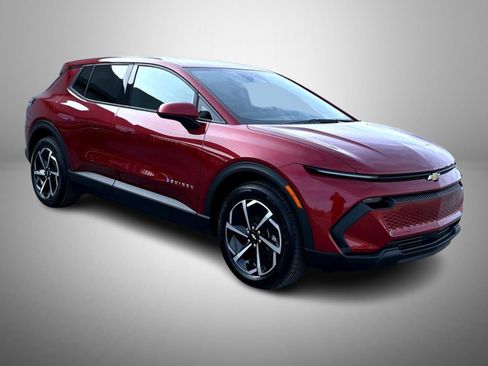 New 2026 Chevrolet Equinox EV LT image 3