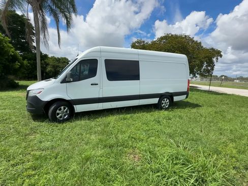 Used 2019 Mercedes-Benz Sprinter 170 image 13