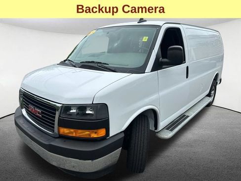 Used 2025 GMC Savana 2500 w/ Driver Convenience Package RWD image 5