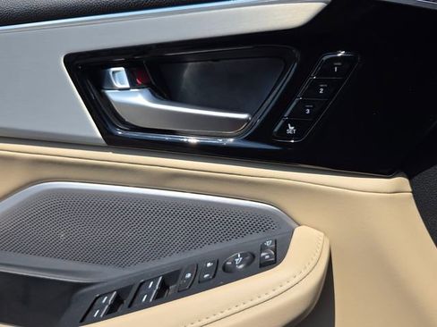 Certified 2025 Acura MDX SH-AWD w/ Technology Package image 27
