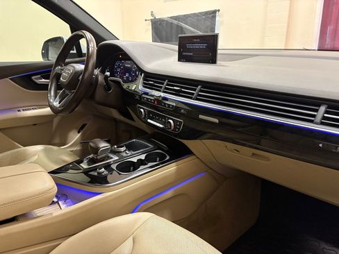 Used 2018 Audi Q7 3.0T Prestige AWD/4WD image 15