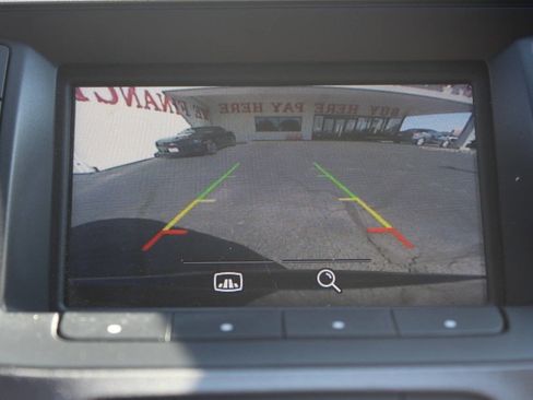 Used 2017 Ford Taurus SEL image 20