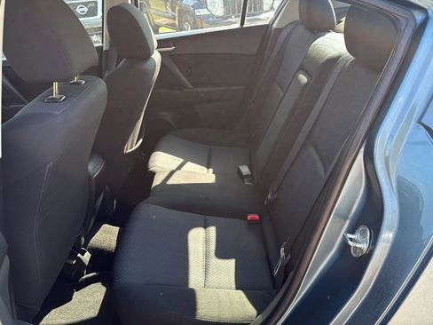 Used 2010 MAZDA MAZDA3 i Sport image 4