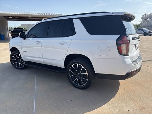 Used 2022 Chevrolet Tahoe RST w/ Luxury Package RWD image 3