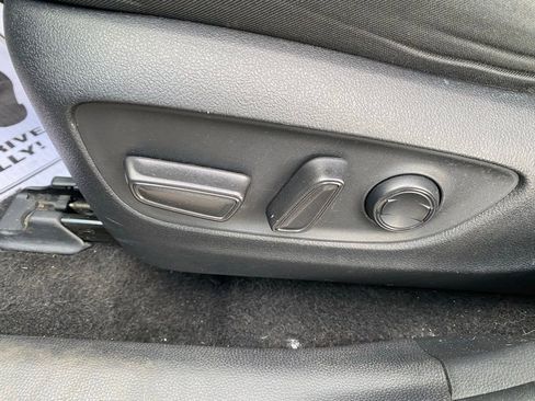 Used 2023 Toyota RAV4 XLE image 15