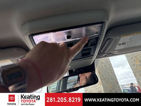 Used 2023 Toyota 4Runner SR5 Premium w/ Moonroof Package image 27