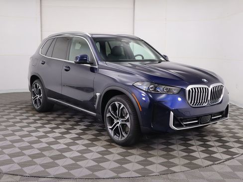 Used 2026 BMW X5 sDrive40i w/ Premium Package image 4