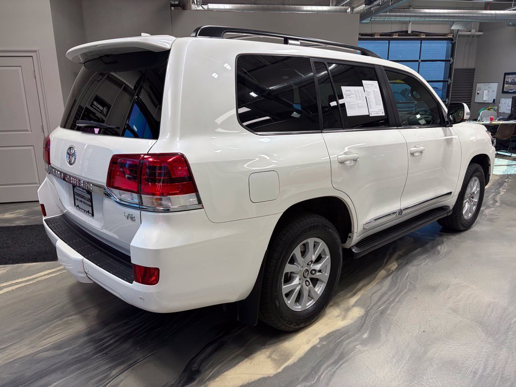 Used 2016 Toyota Land Cruiser AWD/4WD image 44