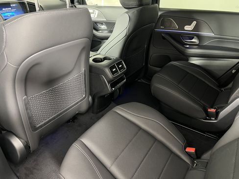 New 2025 Mercedes-Benz GLS 450 4MATIC image 21