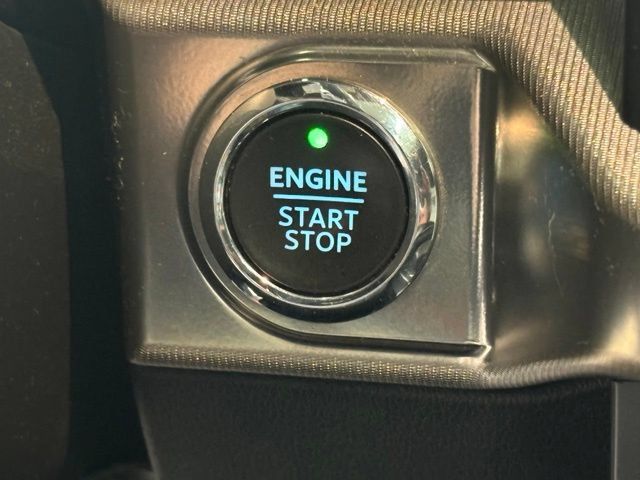 Used 2021 Ford F150 Raptor w/ Equipment Group 801A High AWD/4WD image 28