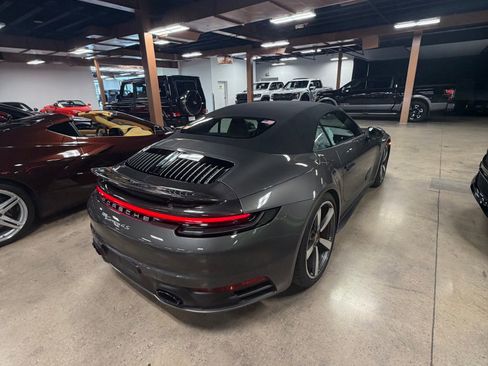 Used 2020 Porsche 911 Carrera 4S AWD/4WD image 4