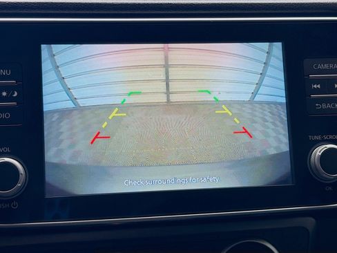 Used 2025 Nissan Leaf S FWD image 16