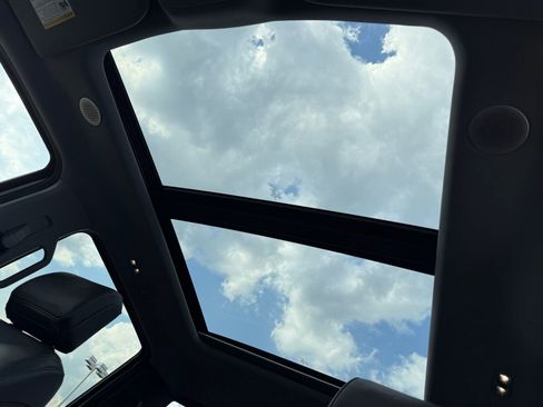 Used 2023 Ford F150 Lariat w/ Equipment Group 502A High image 40