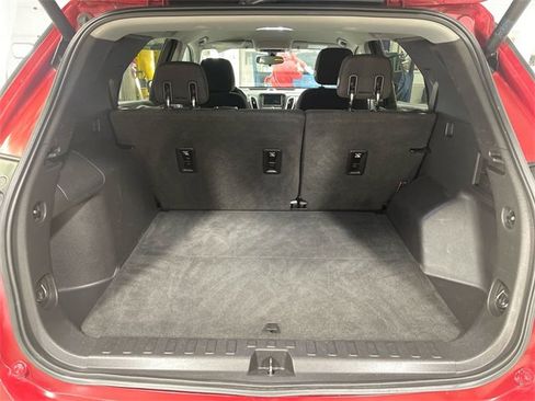 Used 2019 Chevrolet Equinox LT image 22