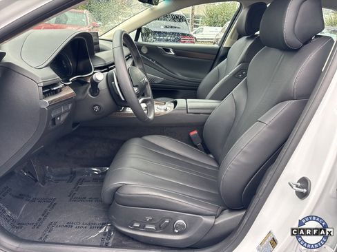 Used 2024 Genesis G80 image 17