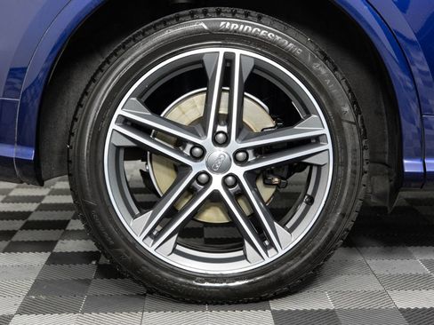 Used 2018 Audi SQ5 Premium Plus w/ Navigation Package image 39