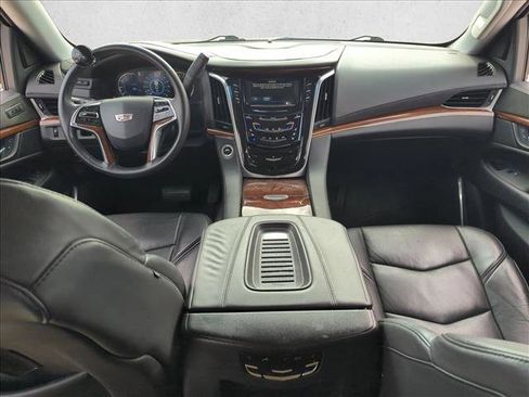 Used 2018 Cadillac Escalade Premium Luxury image 17