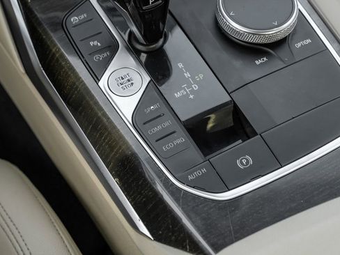 Used 2020 BMW 330i Sedan w/ Convenience Package image 32