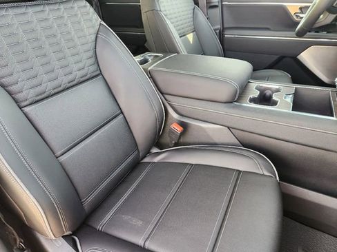 New 2025 GMC Sierra EV Denali AWD/4WD image 12